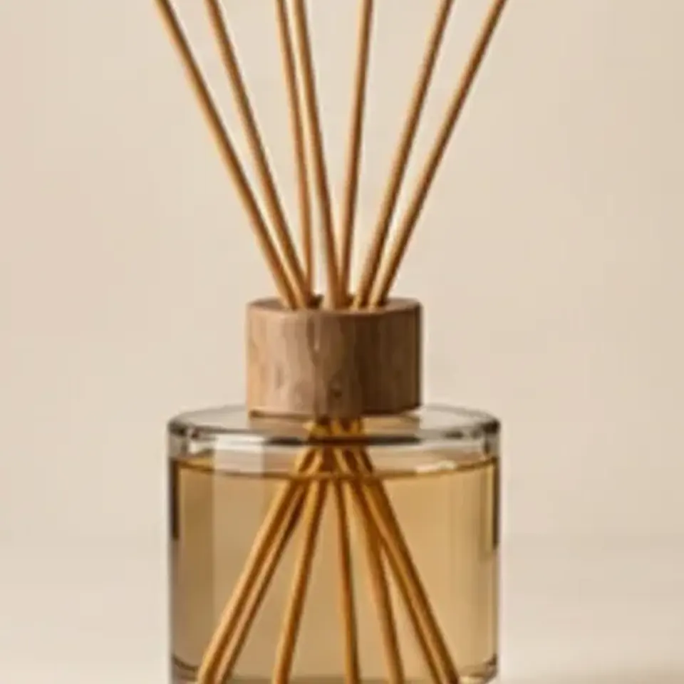 Cedar Reed Diffuser — close-up detail